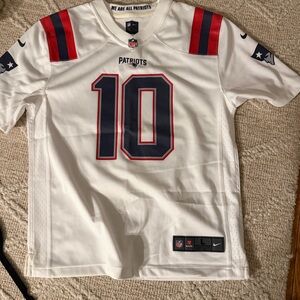 MAC JONES patriots jersey